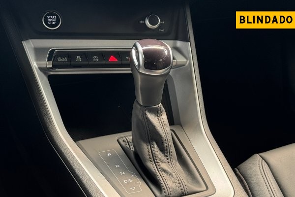 AUDI Q3 2.0 40 TFSI GASOLINA PRESTIGE QUATTRO TIPTRONIC 2022/2023